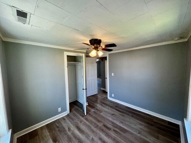 Foto del edificio - Newly Remodeled Home for Rent in Moline