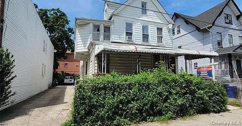 Primary Photo - 138-0 90th Ave