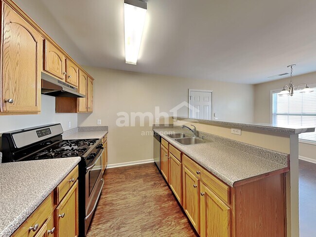 Foto del edificio - 6078 Lancelot Ln