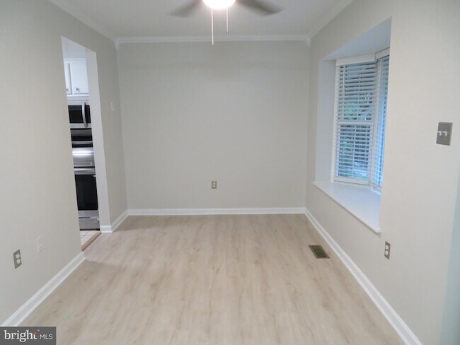 Foto del edificio - 9150 Lambskin Ln