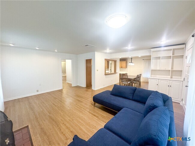 Foto del edificio - 1025 Mulberry Ave