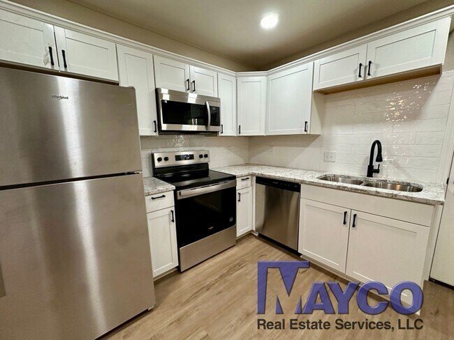 Foto del edificio - Grand Oaks Apartment Homes