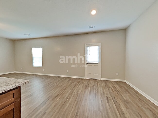 Building Photo - 4935 Bridle Path