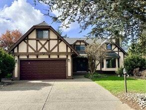 Building Photo - 1805-148A 148a St