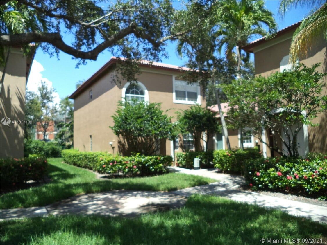 16067 Emerald Cove Rd, Weston, FL 33331 Townhouse for Rent in Weston