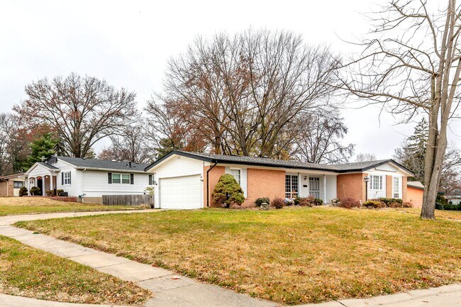 Foto del edificio - 705 Gateswood Dr