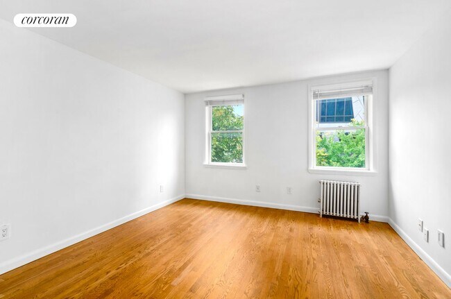 Building Photo - 356 Leonard St