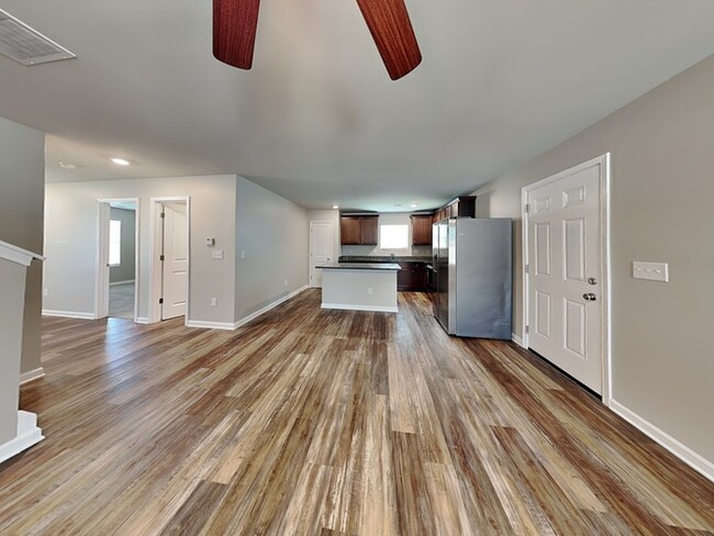 Foto del edificio - One Month FREE Move-in Special!