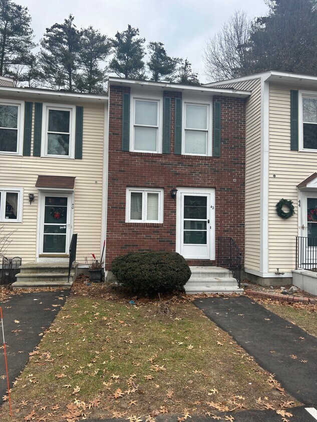 Primary Photo - 42 Shelburne Rd