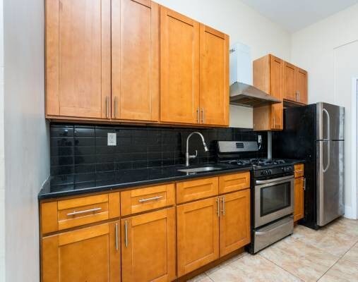 Foto principal - 123 Tompkins Ave