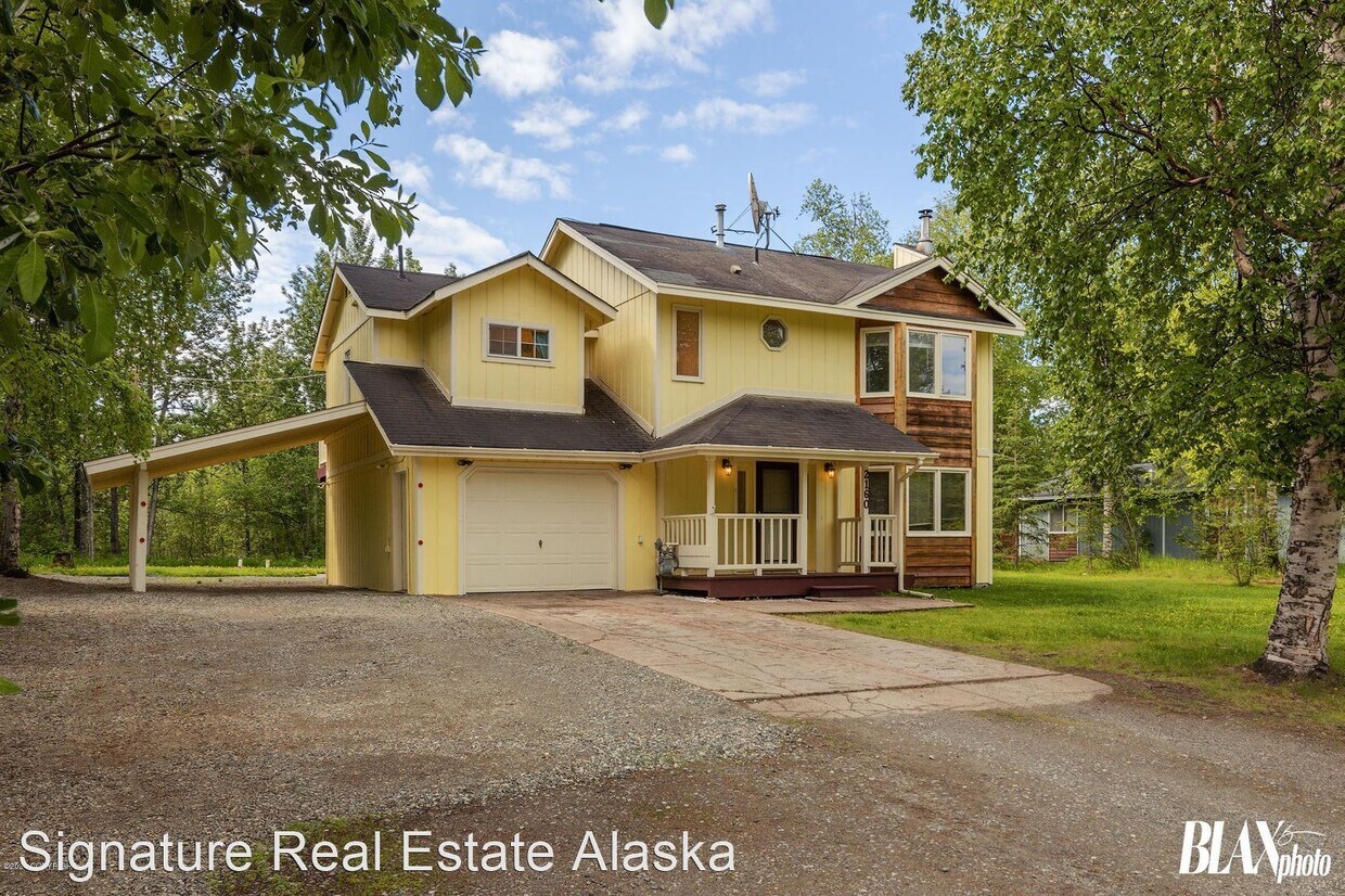 4 br, 2.5 bath House 2160 E Wolverine Ci... House for Rent in