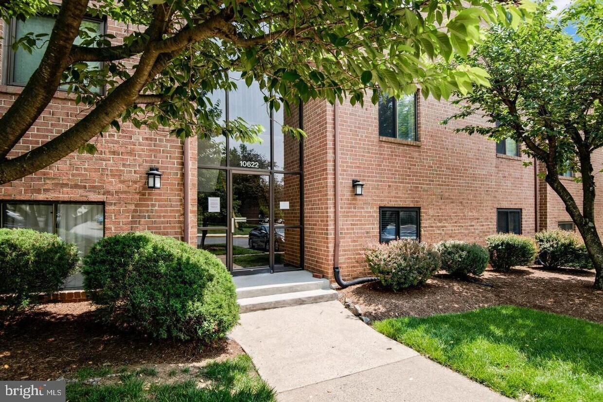10622 Provincial Dr, Manassas, VA 20109 Condo for Rent in Manassas