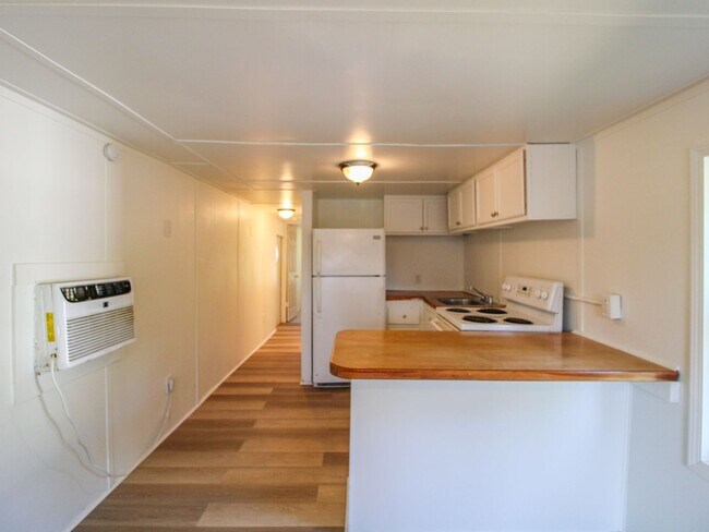 Foto del edificio - Great location close to Fayetteville, TN!