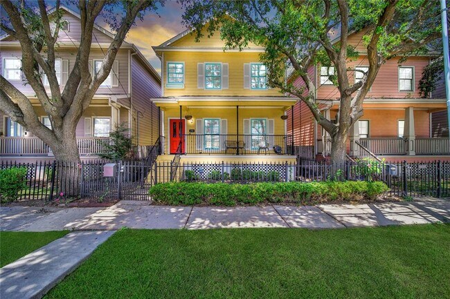 Foto del edificio - 1745 Beall St