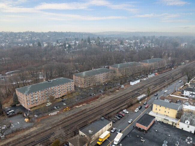 1-4 Consulado Dr. - Consulate on the Park
