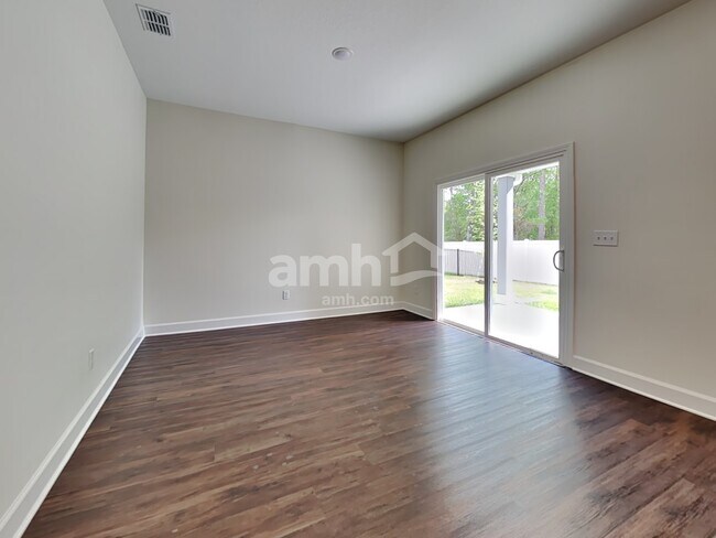 Foto del edificio - 12331 Paperbark Pl