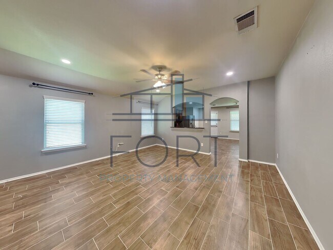 Foto del edificio - PERFECT HOME IN PRINCETON!