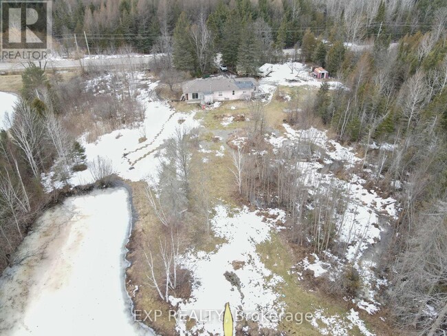 Building Photo - 23983 Weir's Sideroad