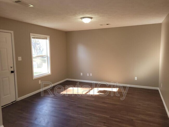 Foto del edificio - 1208 Phillips St