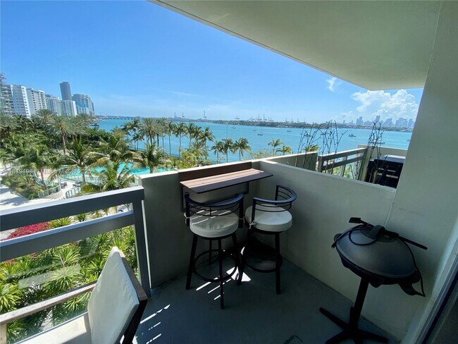 Foto del edificio - 1500 Bay Rd