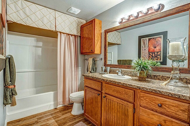Bathroom - Forty649 North Hills