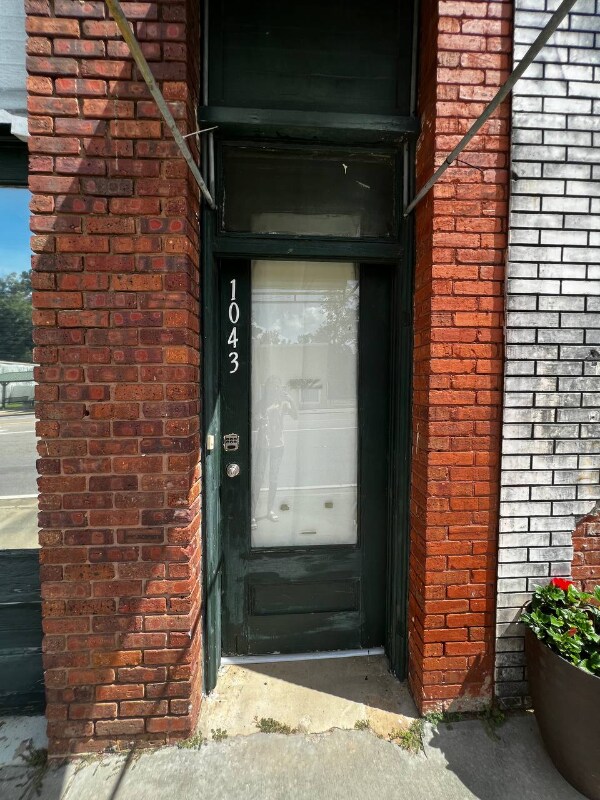 Foto principal - 1043 S Pine St