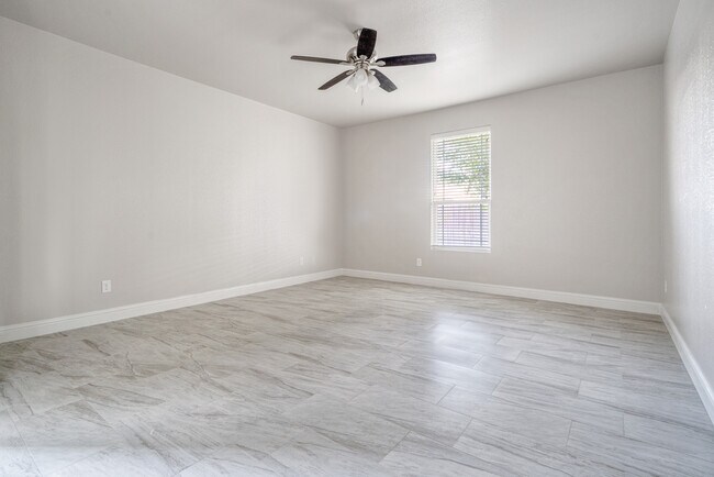 Foto del edificio - 6008 Ridge View St