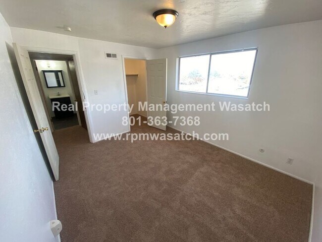 Foto del edificio - Half Off First Months Rent!! New Lower Pri...