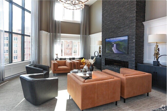 Foto del edificio - 44-20 Douglaston Pkwy