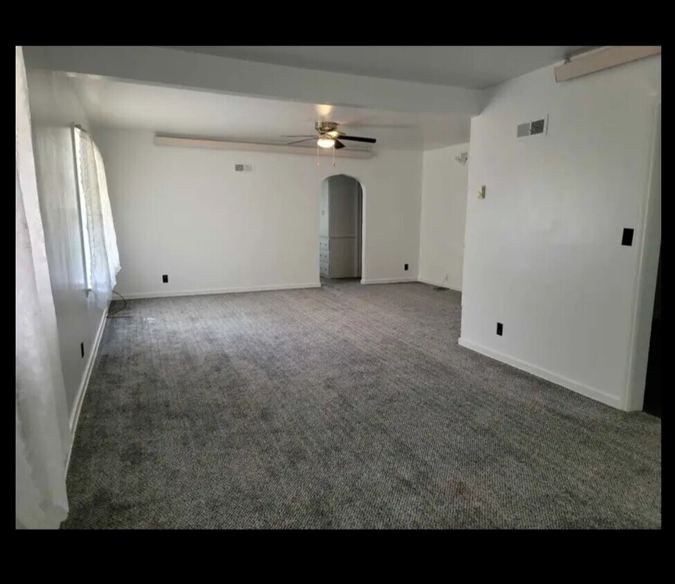Primary Photo - 504 Black Hills Ave
