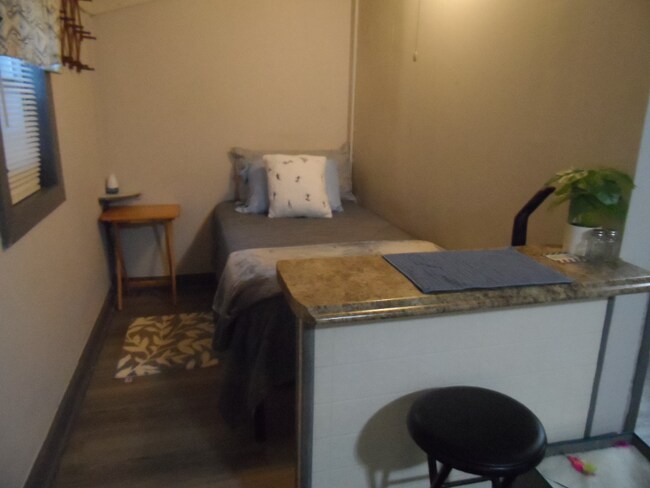 Foto del edificio - 8716 Hurst Ave