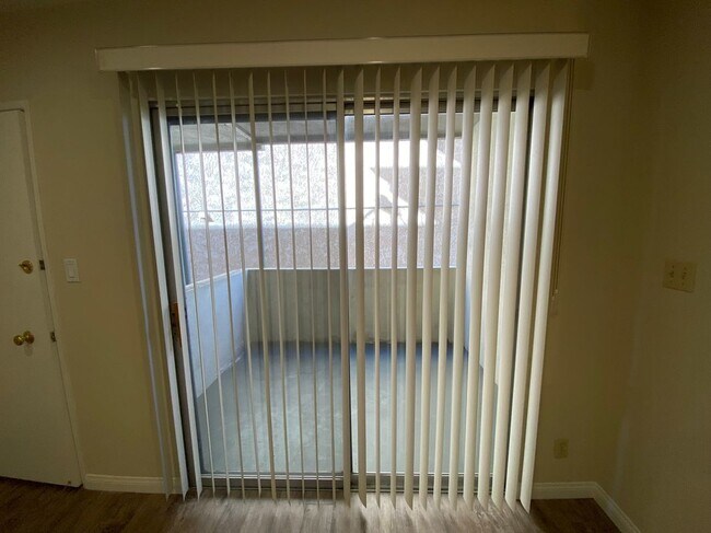 Foto del edificio - 241 E Alameda Ave