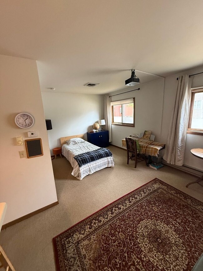 Foto del edificio - 1302 Mound St