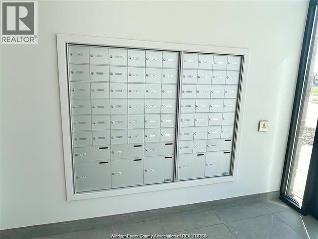 Photo du bâtiment - 1297 Southpark Ln