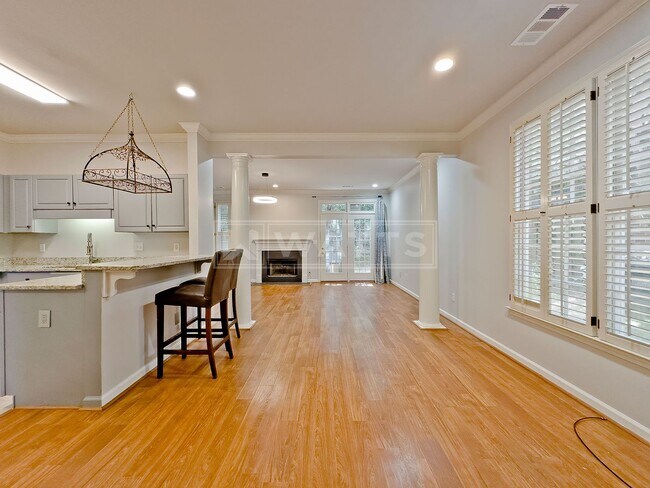 Foto del edificio - 2080 Stone Brook Dr