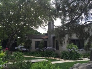 Building Photo - 640 Knight Way