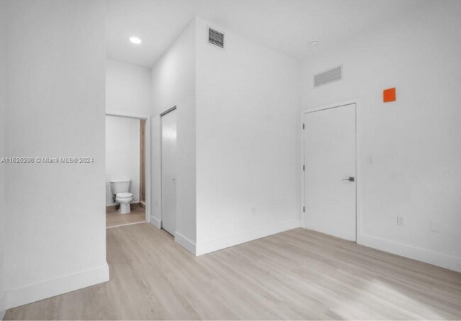 Foto del edificio - 501 NW 1st Ave