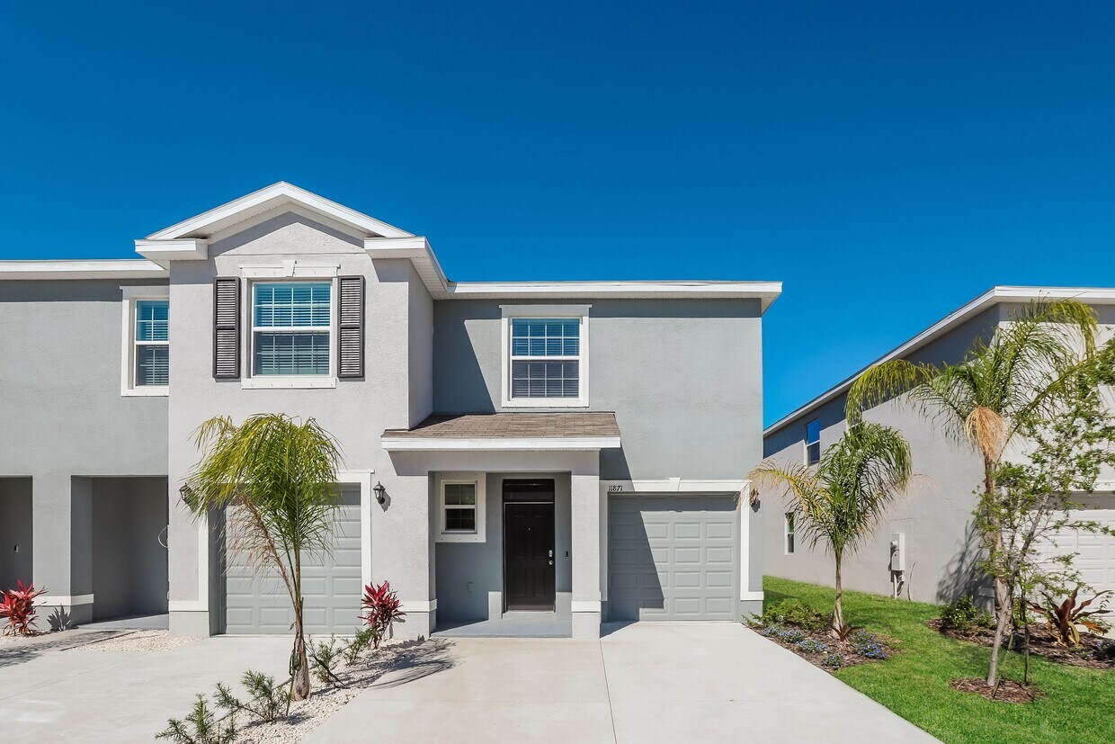 Foto principal - 11871 Mountain Retreat Ln
