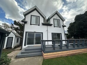 Building Photo - 315 W 3rd St