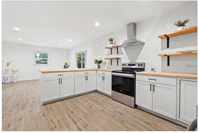 Foto del edificio - 508 Brooker Rd