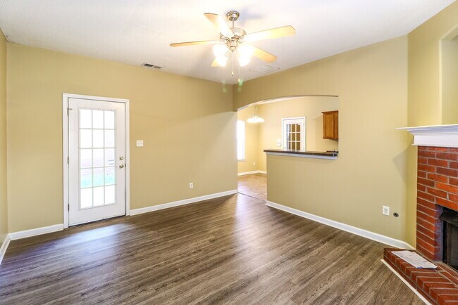 Building Photo - 10203 Sterling Ridge Dr