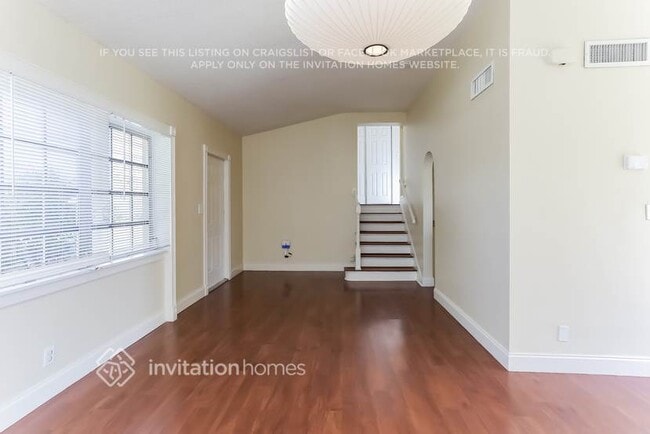 Foto del edificio - 1707 Katherine Ct