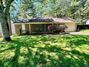 Building Photo - 2816 Coosa Cir NW