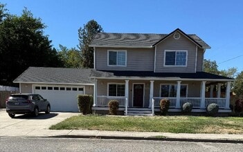 Building Photo - 202 Glenn Way