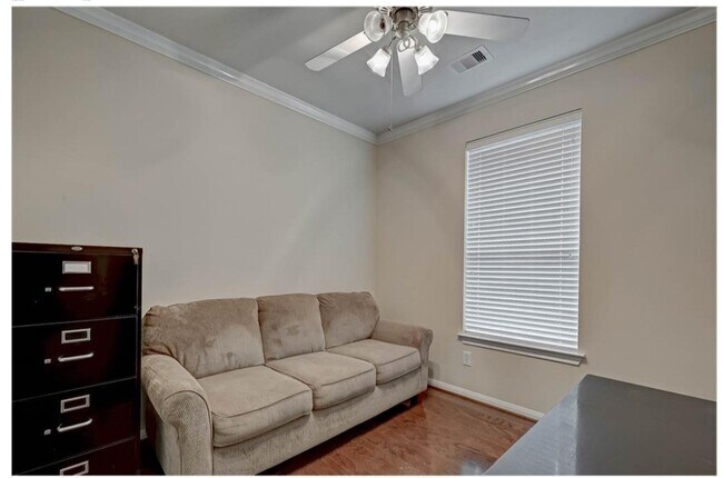 Foto del edificio - 2203 Winchester Lake