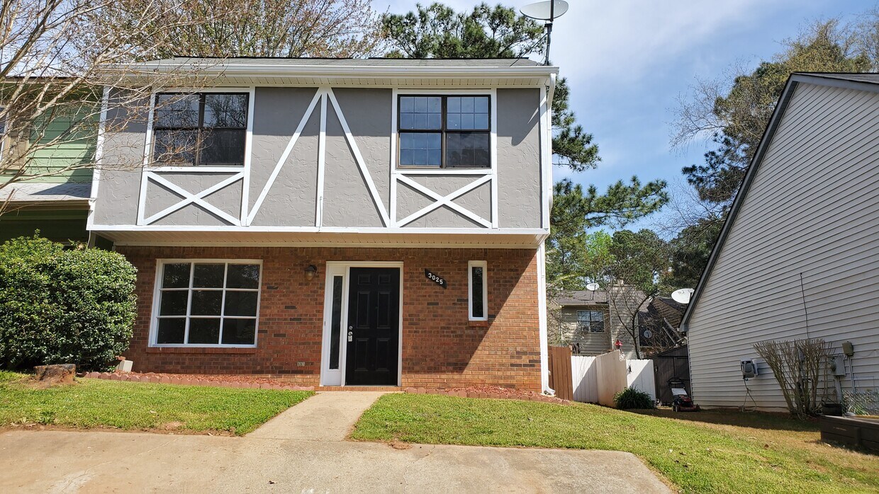 3025 Sand Wedge Cir, Kennesaw, GA 30144 Townhome Rentals in Kennesaw
