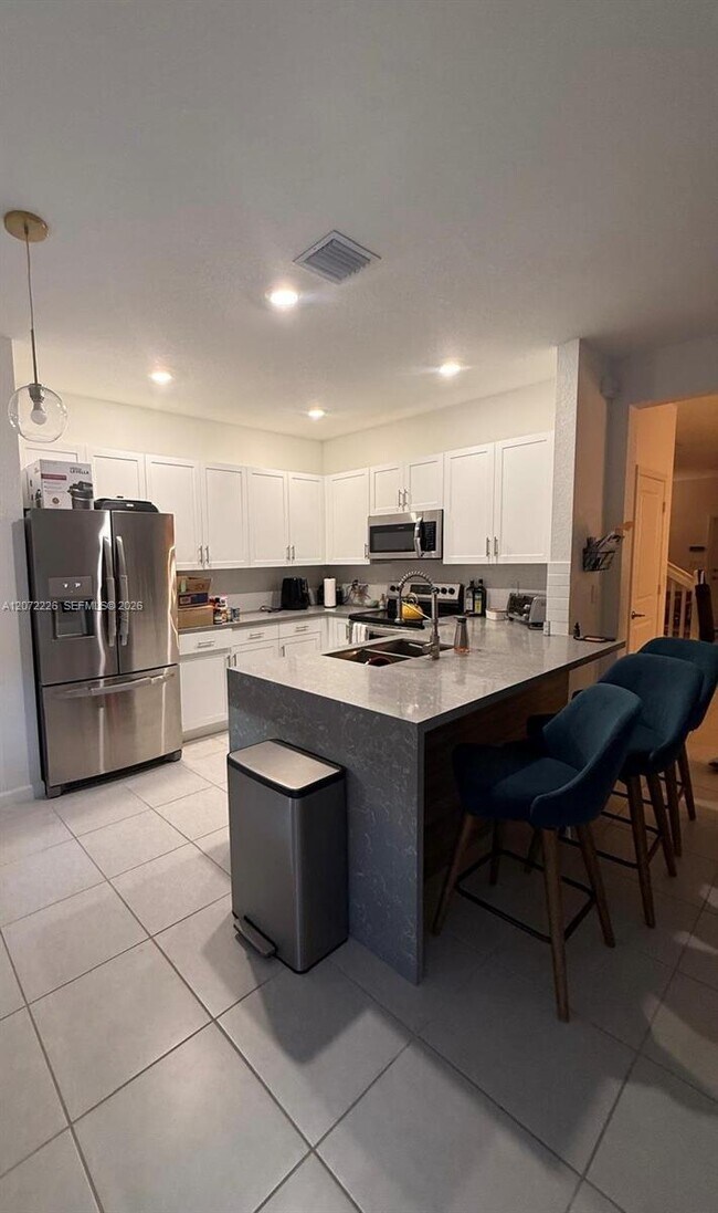 Foto del edificio - 20848 NE 7th Ct