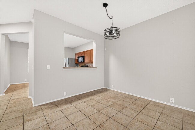 Building Photo - 16855 Mammoth Springs Dr