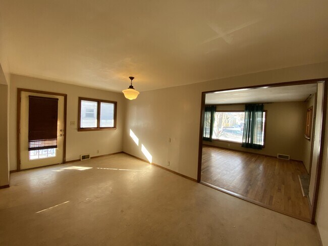 Foto del edificio - 710 S 3rd Ave