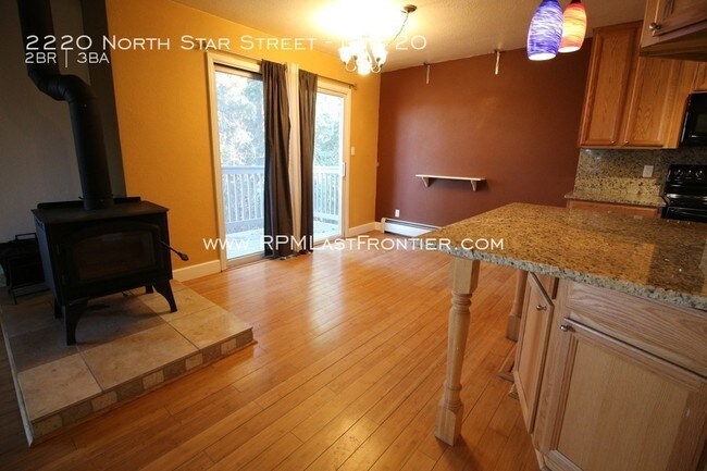 Foto del edificio - 2220 N Star St